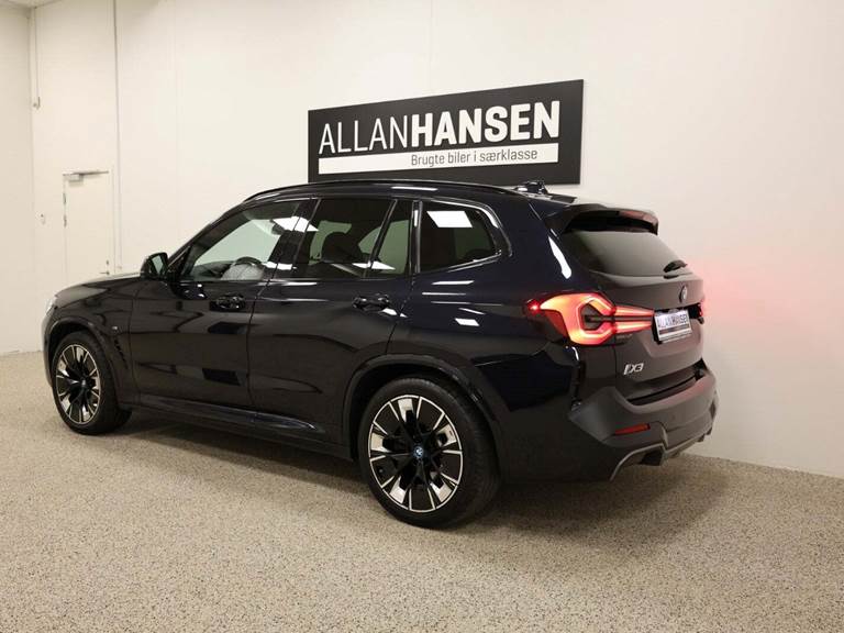 BMW iX3 Charged Plus M-Sport