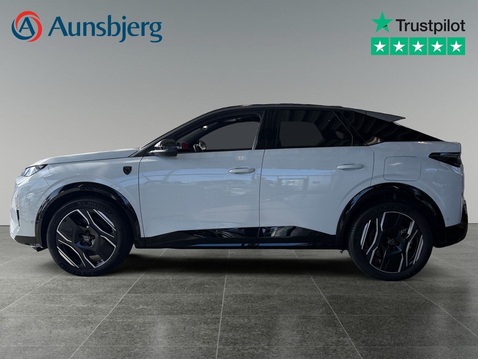 Peugeot e-3008 77 GT Pack