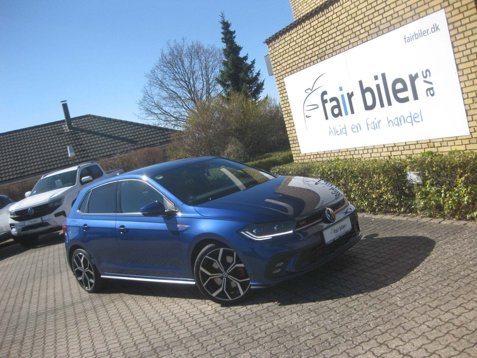 Grå VW Polo fra 2022