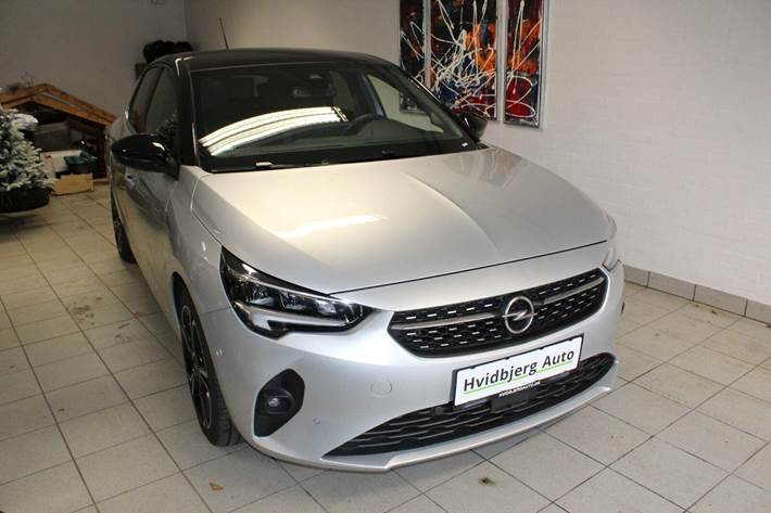 Sølv Opel Corsa fra 2023