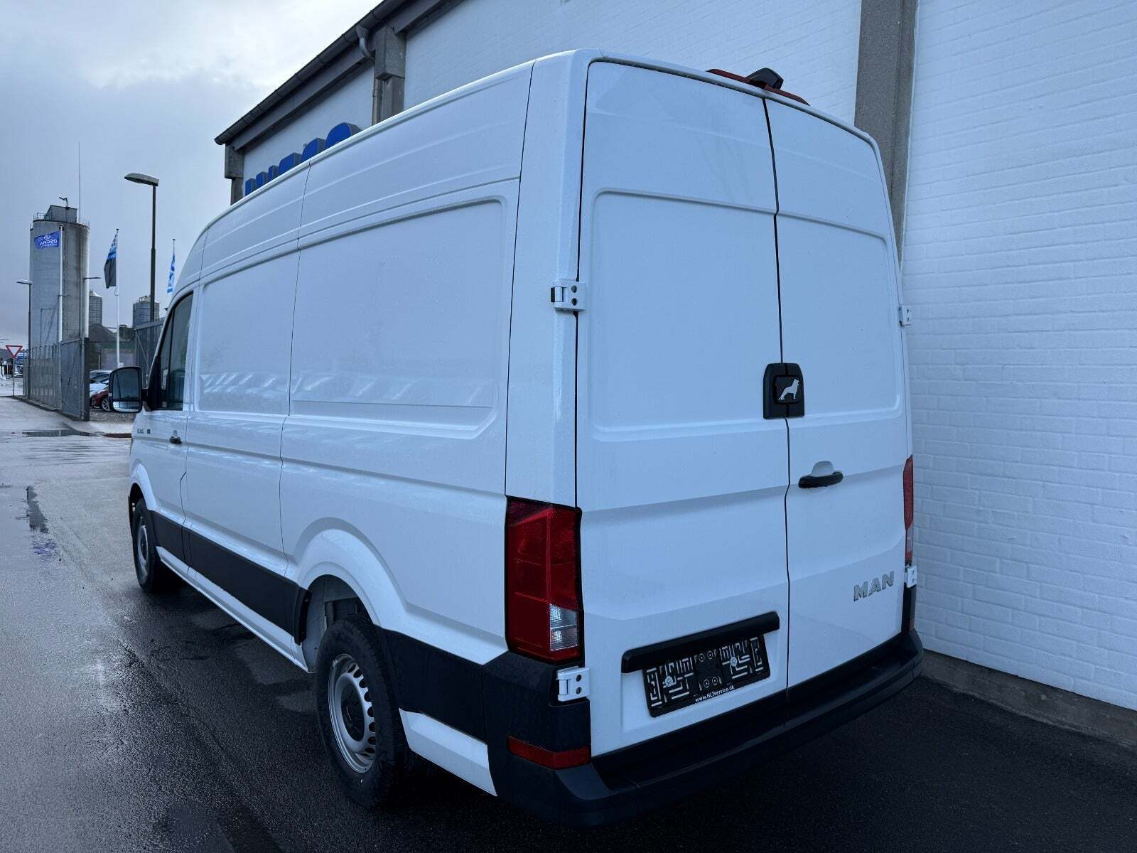 MAN TGE 2,0 3.180 Kassevogn L3H3 aut. AWD