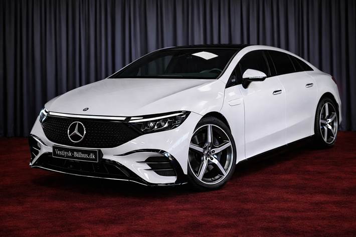 Hvid Mercedes EQE350+ fra 2022