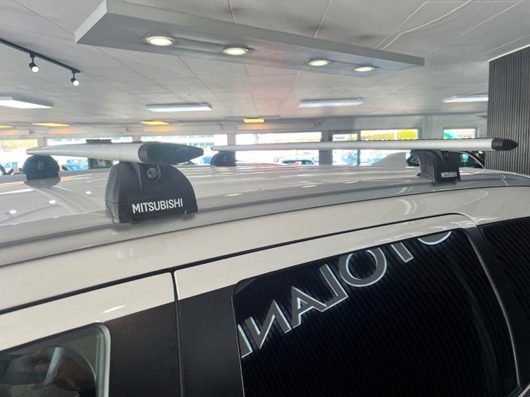 Mitsubishi Outlander 2,4 PHEV Intense CVT 4WD