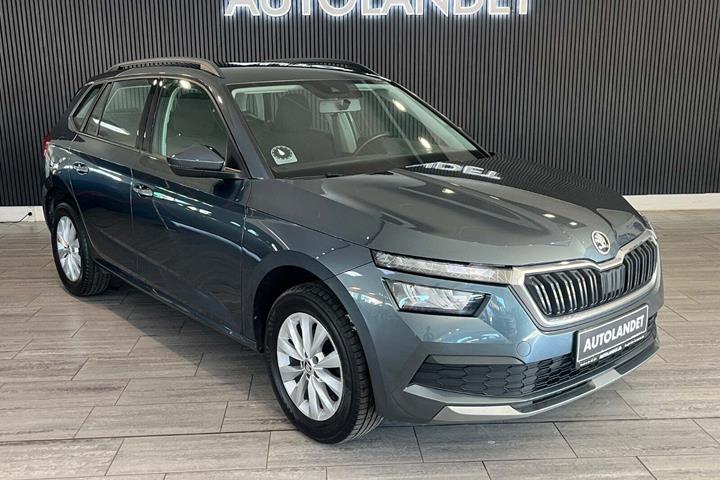 Grå Skoda Kamiq fra 2021 set udefra