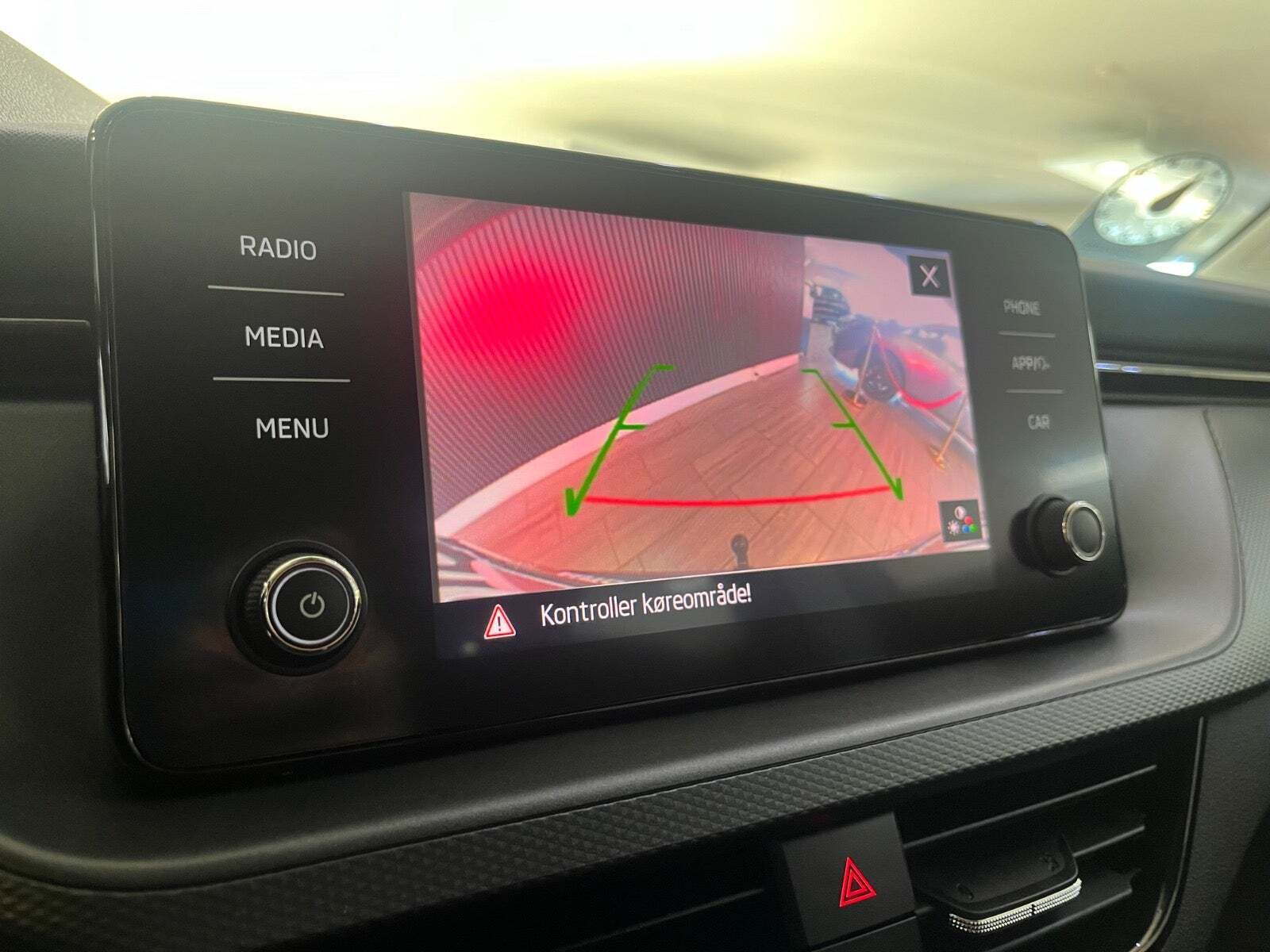 Grå Skoda Kamiq fra 2021
