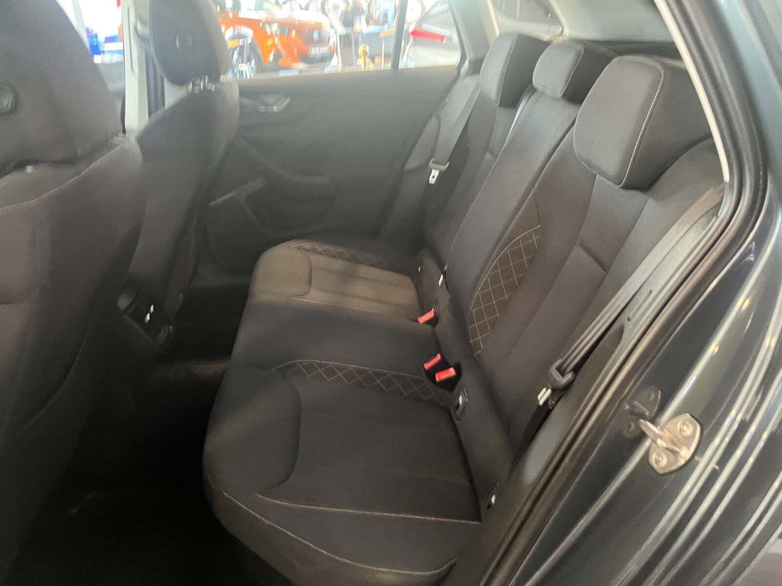 Grå Skoda Kamiq fra 2021