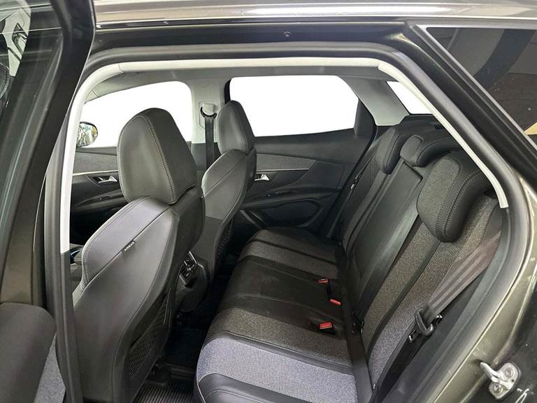 Peugeot 3008 1,6 Hybrid Allure Limited EAT8