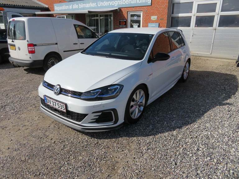 VW Golf VII 1,4 GTE DSG