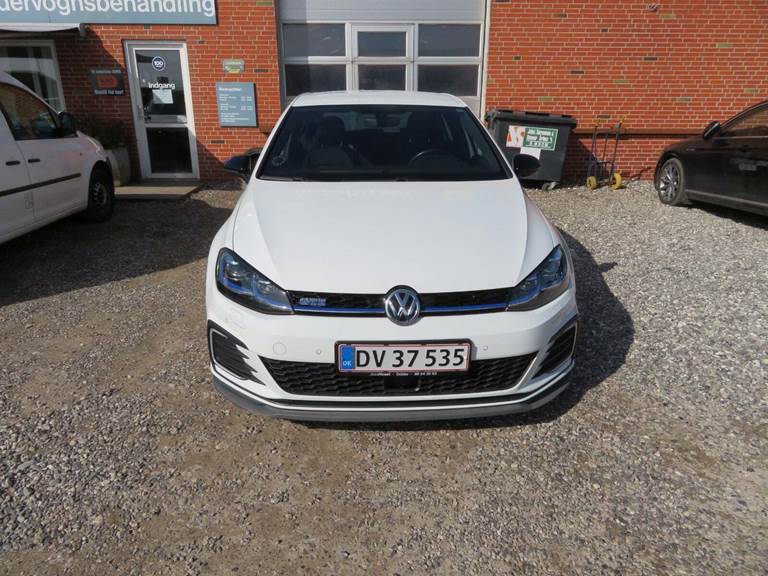 VW Golf VII 1,4 GTE DSG