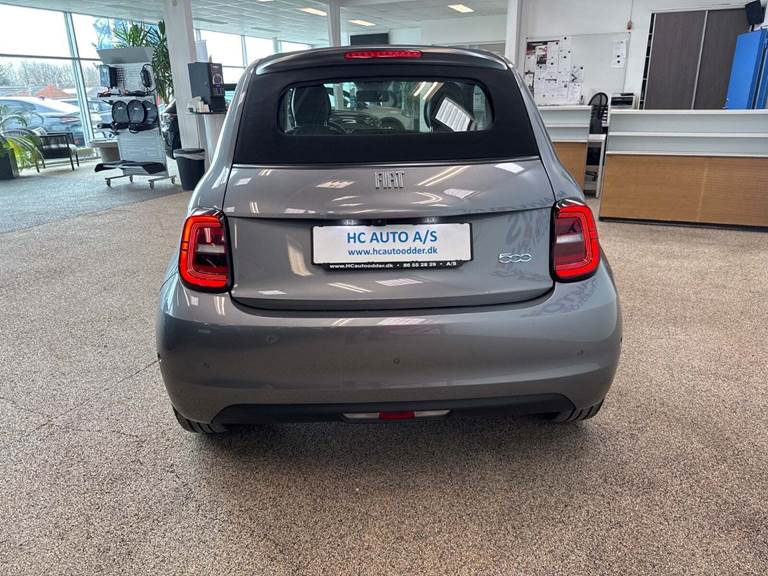 Fiat 500e 42 Icon Cabrio