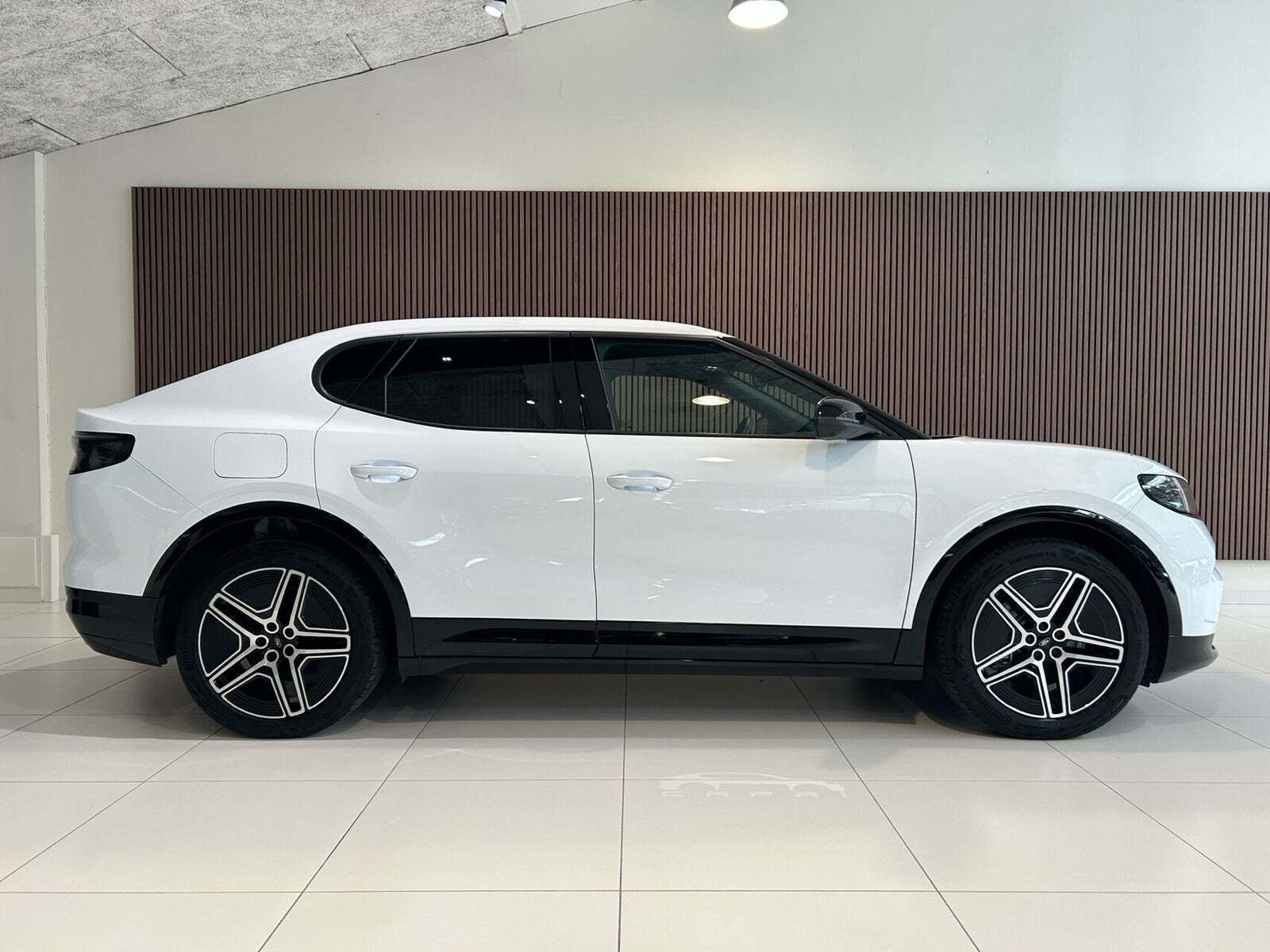 Ford Capri 79 Premium Extended Range AWD