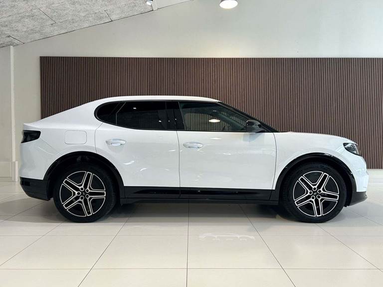 Ford Capri 79 Premium Extended Range AWD