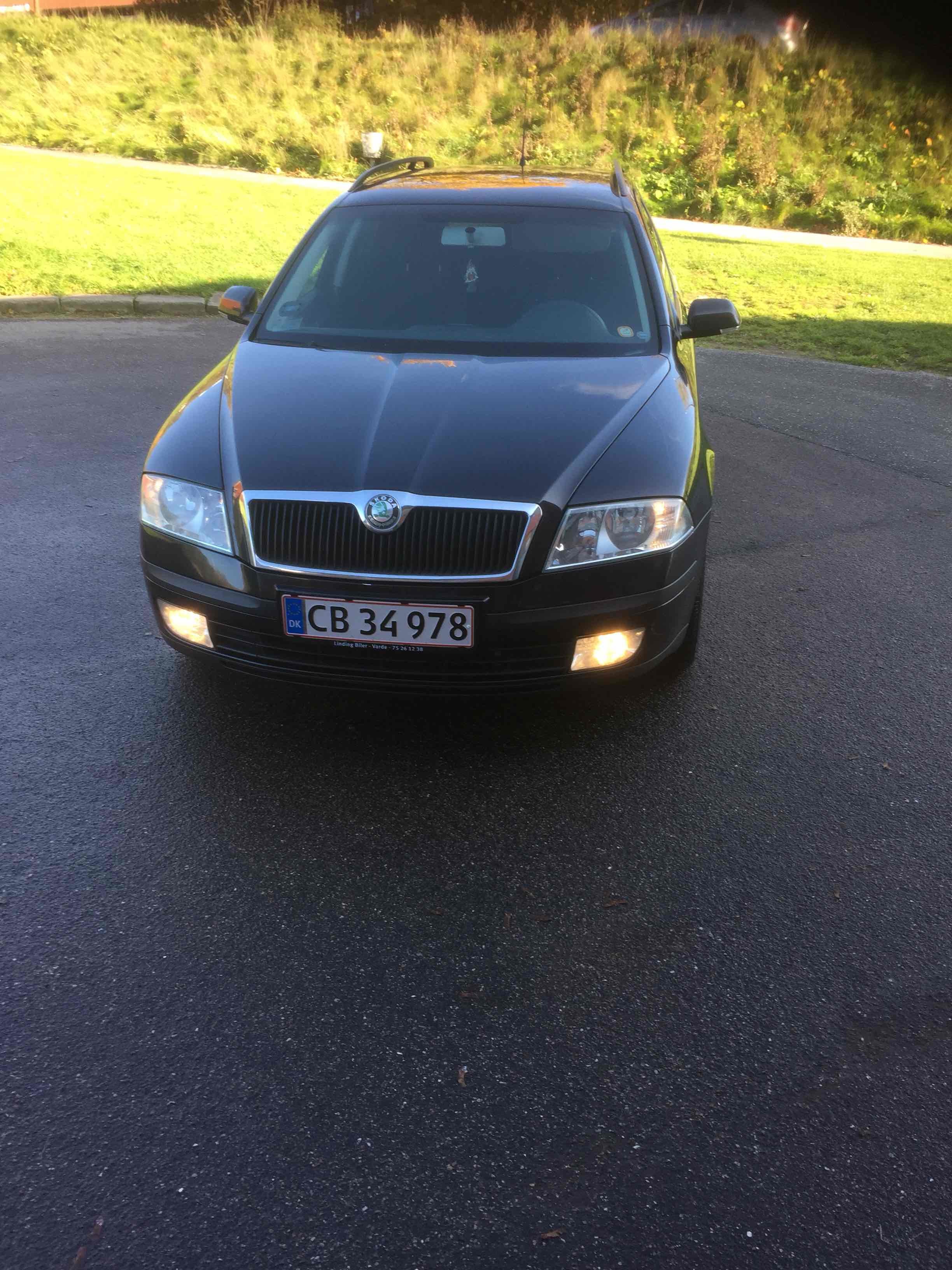 Sort Skoda Octavia fra 2006