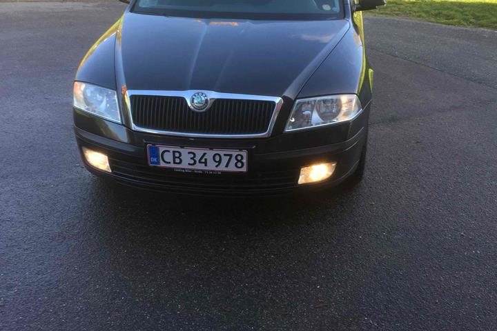 Sort Skoda Octavia fra 2006