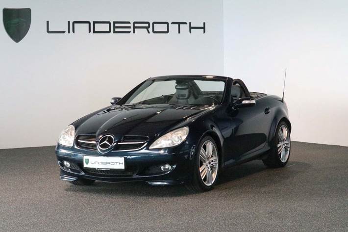 Blå Mercedes SLK350 fra 2004