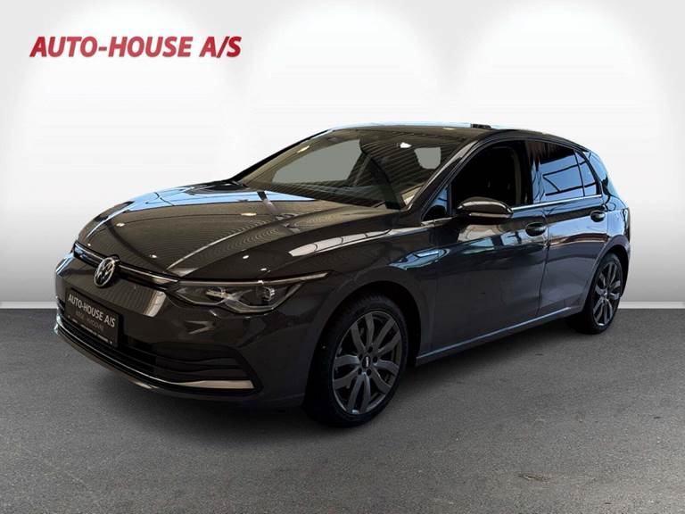 VW Golf VIII 1,5 eTSi 150 Style DSG