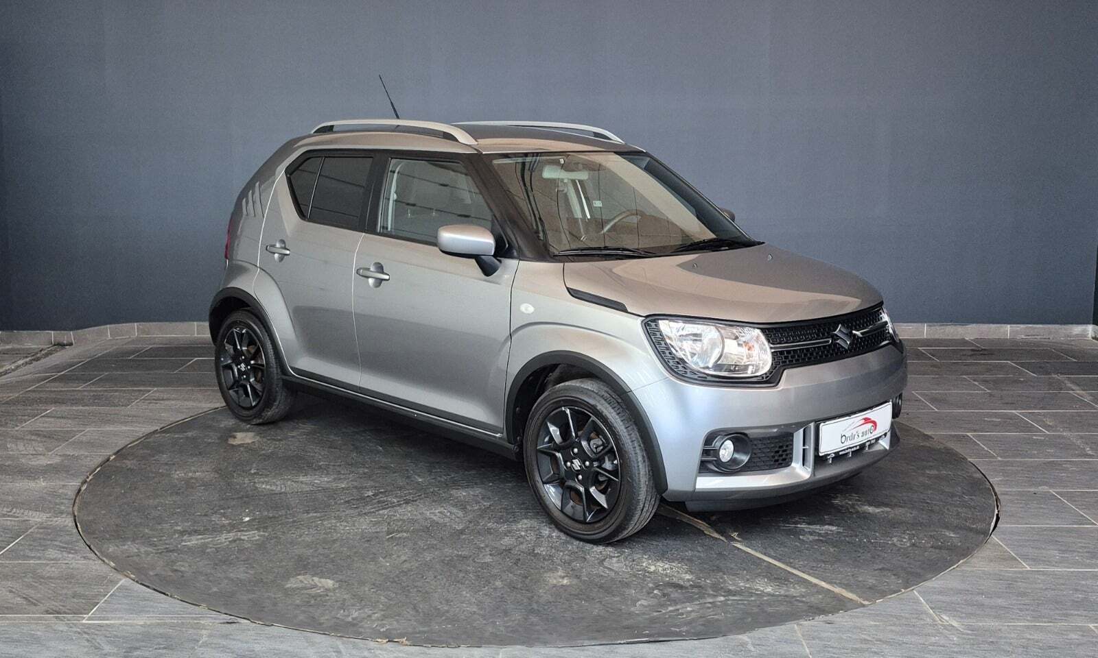 Grå Suzuki Ignis fra 2019