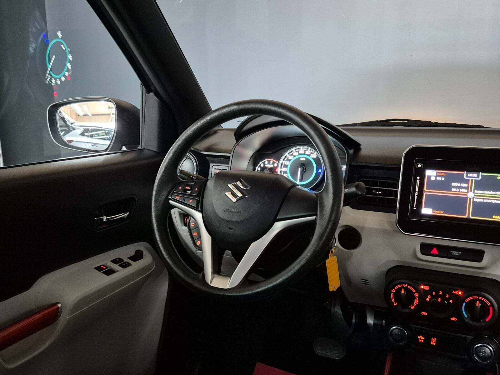 Grå Suzuki Ignis fra 2019
