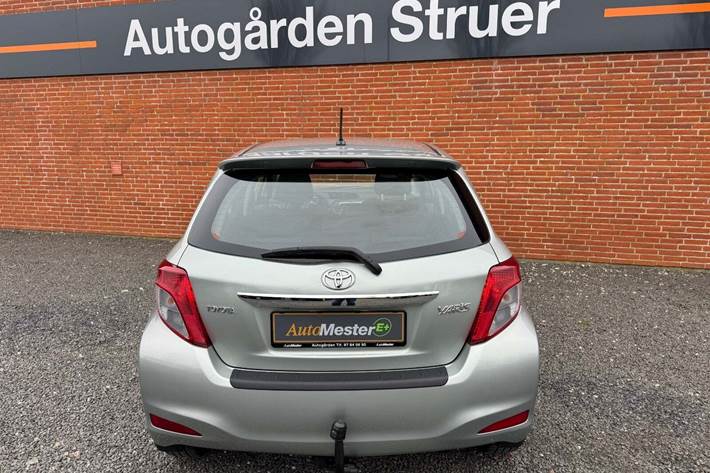 undefined Toyota Yaris fra 2011