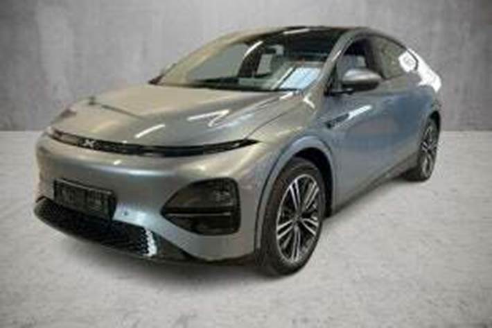 Grå Xpeng G6 fra 2024