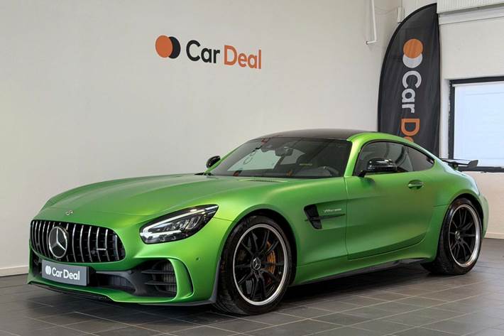 Grøn Mercedes AMG GT R fra 2020