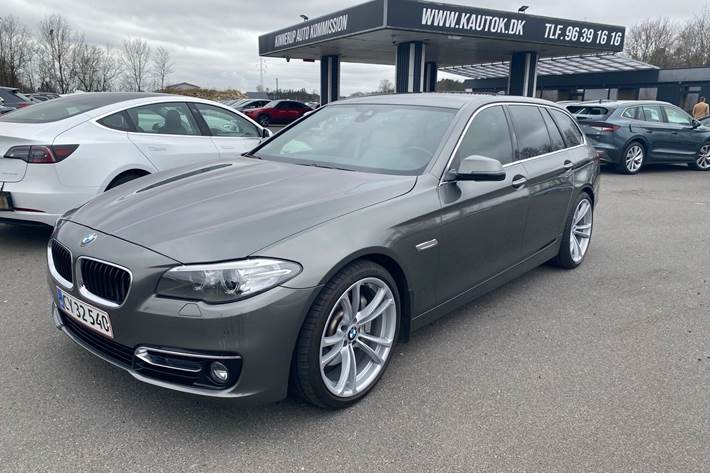 Grå BMW 530d fra 2013