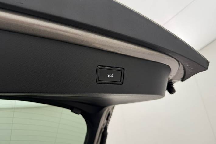 Grå Cupra Tavascan fra 2025