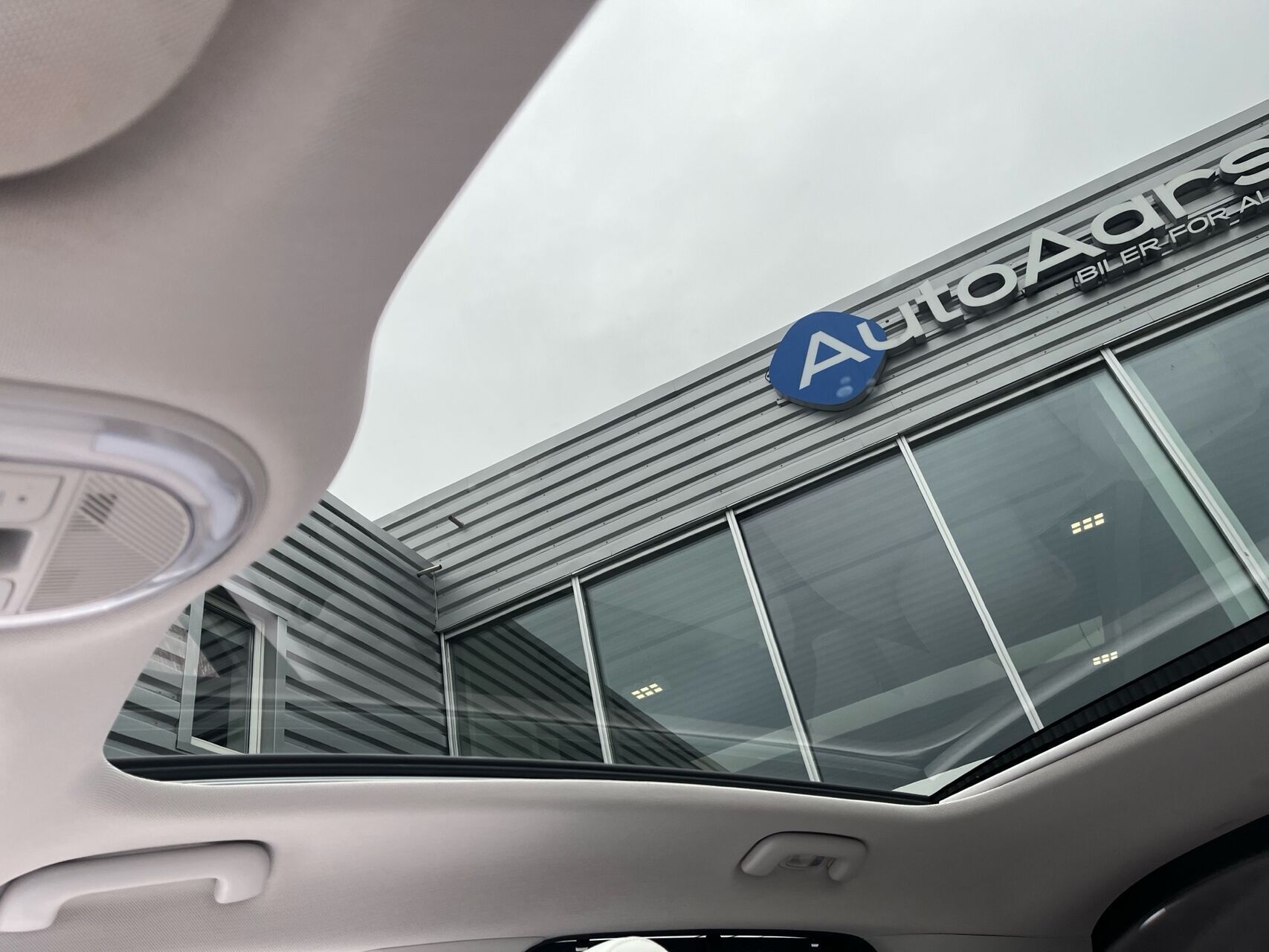 Grå Hyundai Ioniq 5 fra 2021