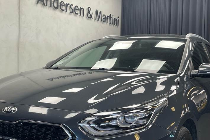 Grå Kia Ceed fra 2019