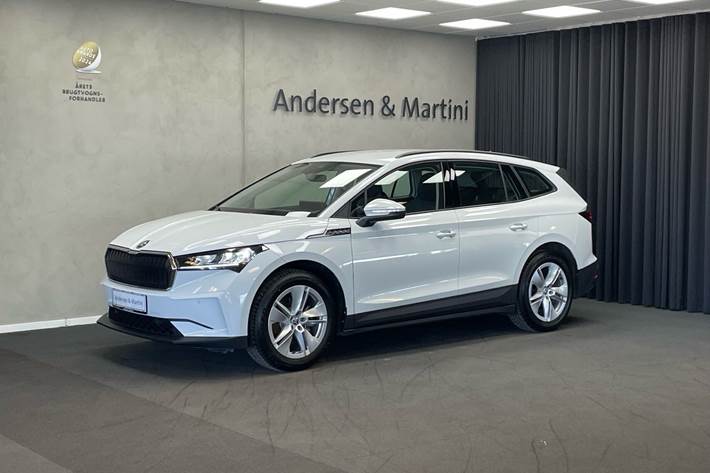 Hvid Skoda Enyaq fra 2024