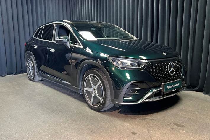 Grøn Mercedes EQE 350 fra 2024