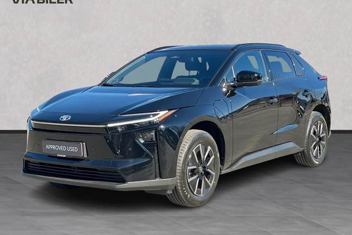 Sort Toyota BZ4X fra 2026