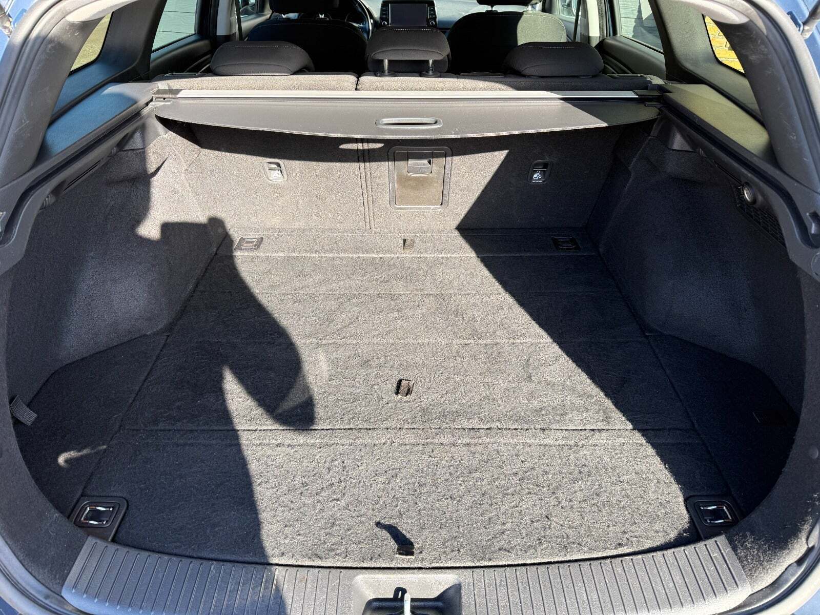 Blå Hyundai i30 fra 2017