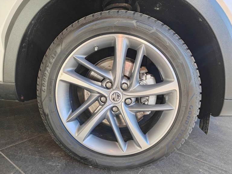 MG EHS 1,5 PHEV Luxury