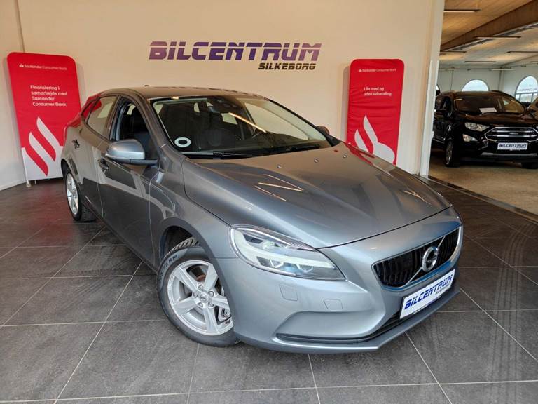 Volvo V40 2,0 D3 150 Momentum aut.