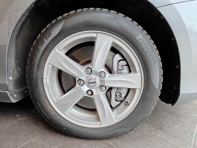 Volvo V40 2,0 D3 150 Momentum aut.