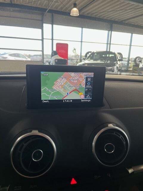 Grå Audi A3 fra 2015