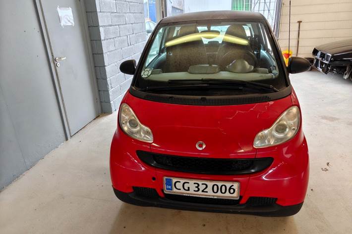 Gul Smart ForTwo Coupé fra 2010