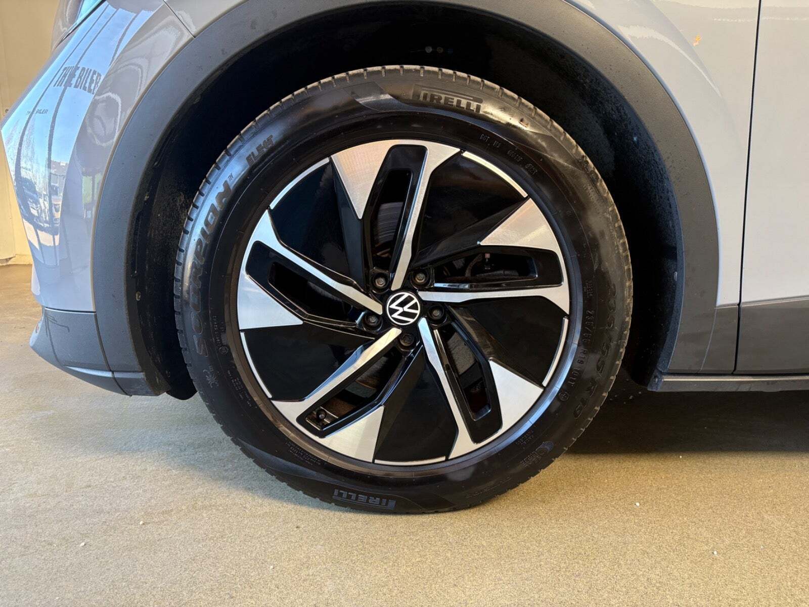 Grå VW ID.4 fra 2022