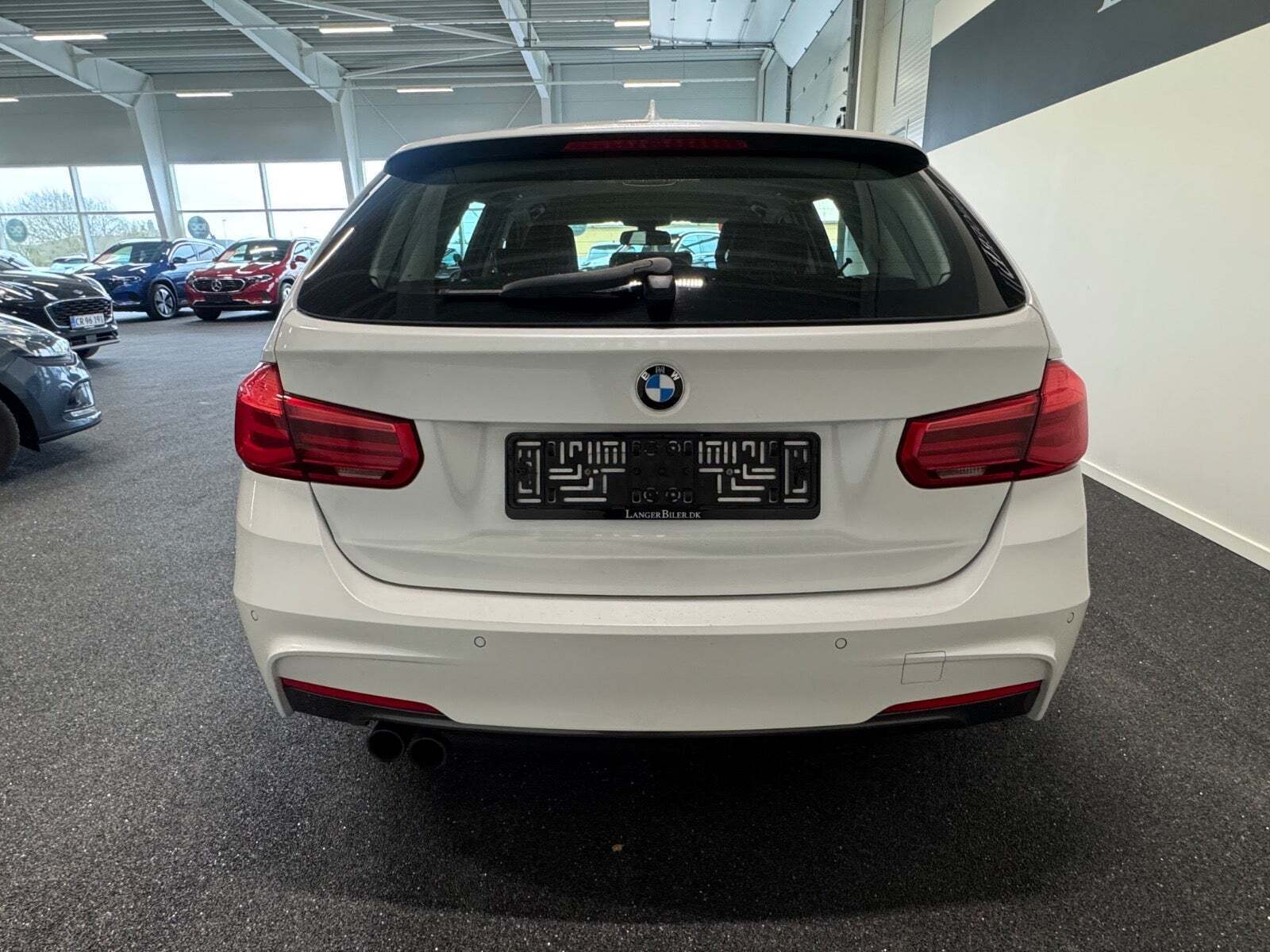 BMW 320i 2,0 Touring aut.