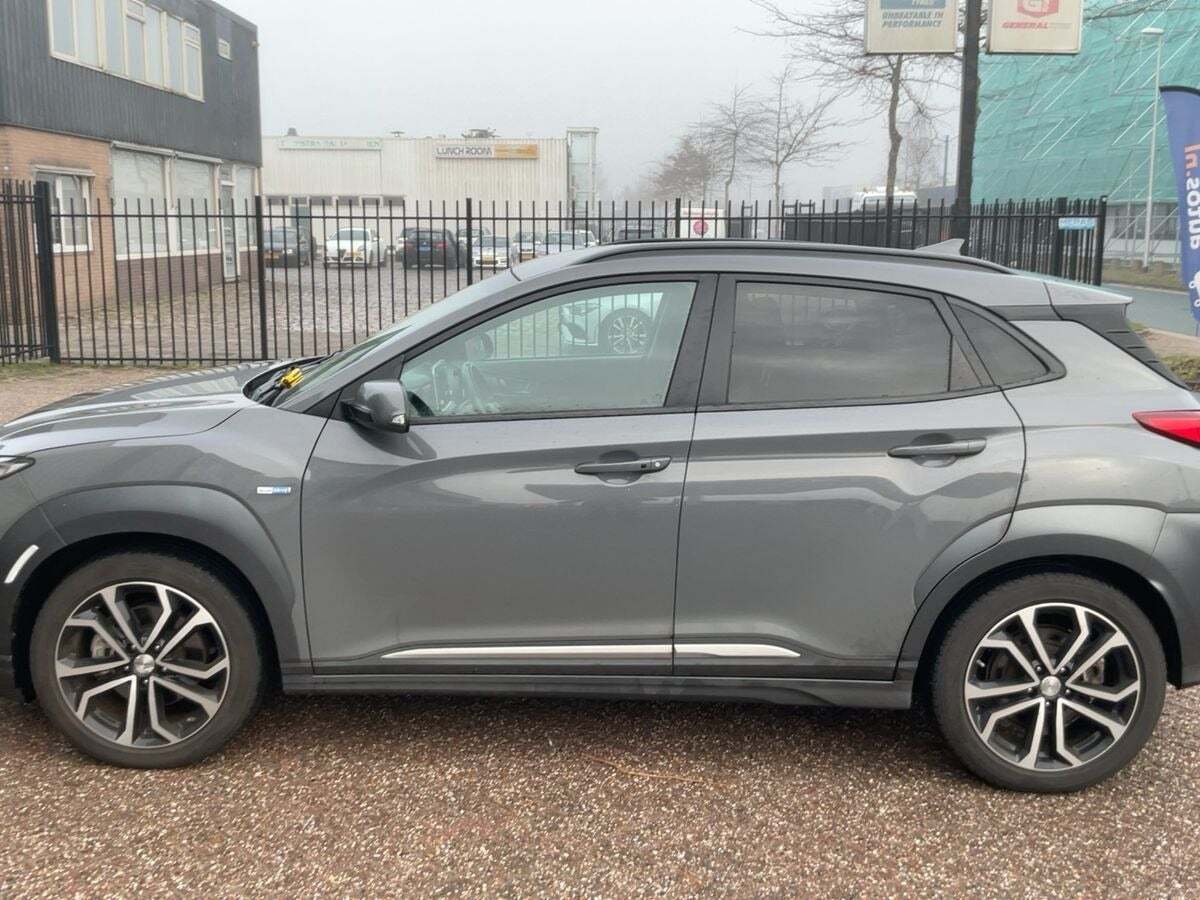 Hyundai Kona 64 EV Premium