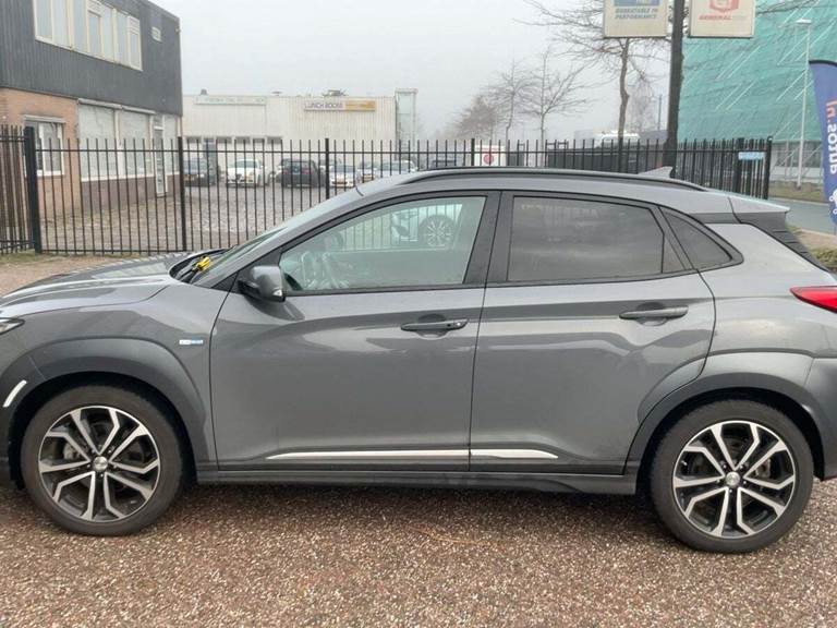 Hyundai Kona 64 EV Premium