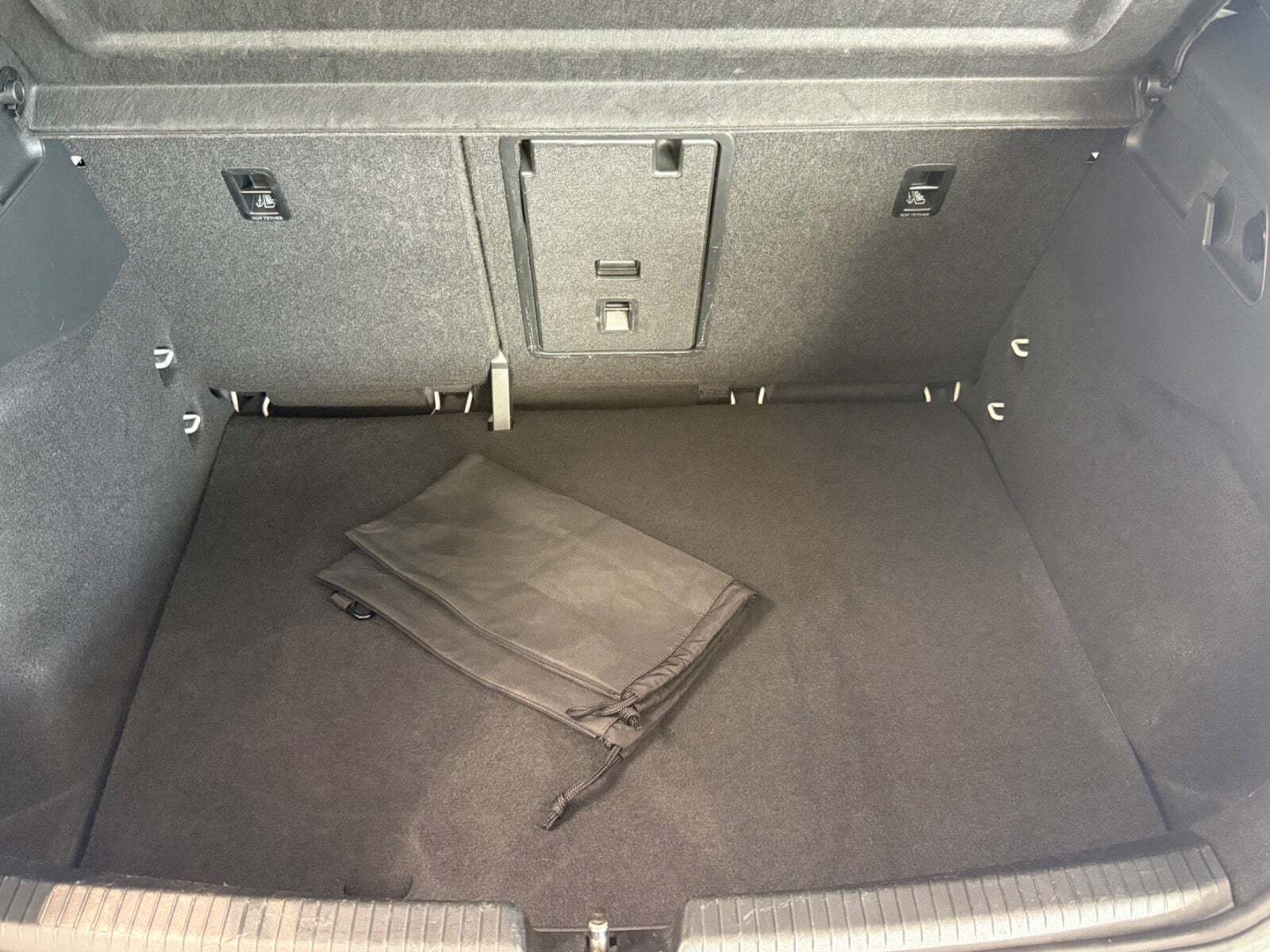 Hvid VW ID.3 fra 2023