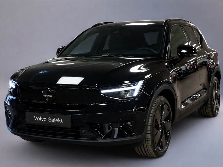 Volvo EX40 Extended Range Black Edition