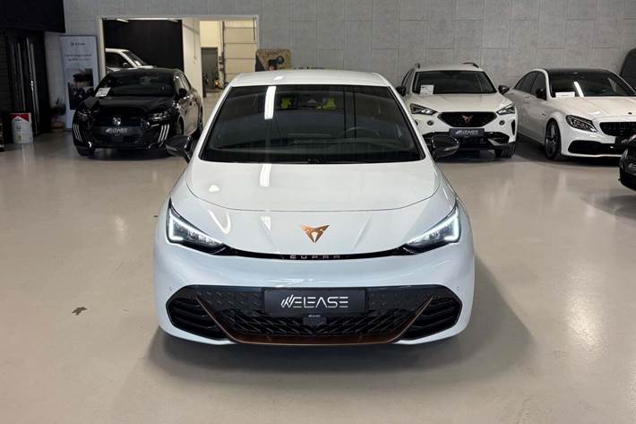 Hvid Cupra Born fra 2024