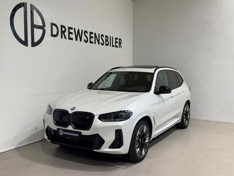BMW iX3 Charged Plus M-Sport
