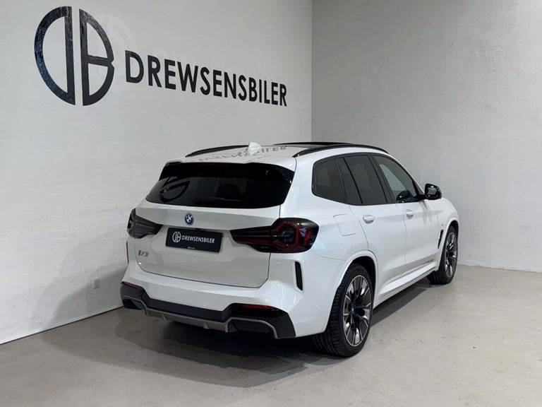 BMW iX3 Charged Plus M-Sport