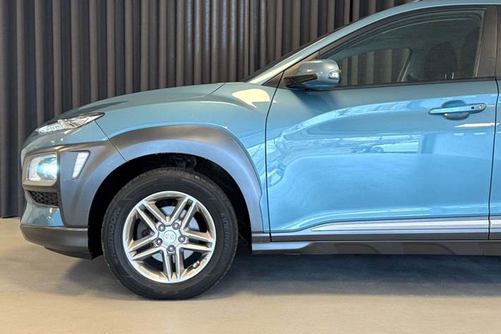 Blå Hyundai Kona fra 2019