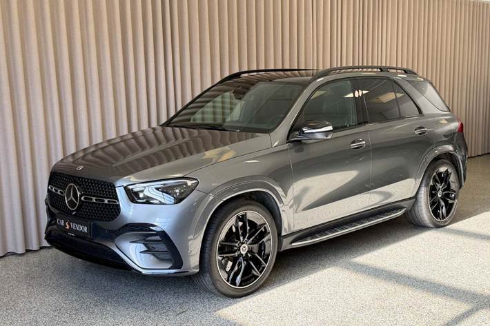 Grå Mercedes GLE350 de fra 2024