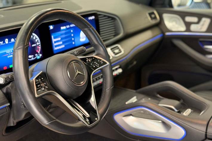 Grå Mercedes GLE350 de fra 2024